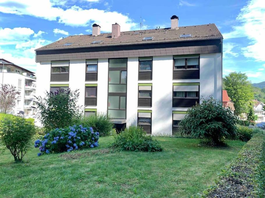 Moderne Ferienwohnung In Bester Lage! Bad Herrenalb Exterior foto