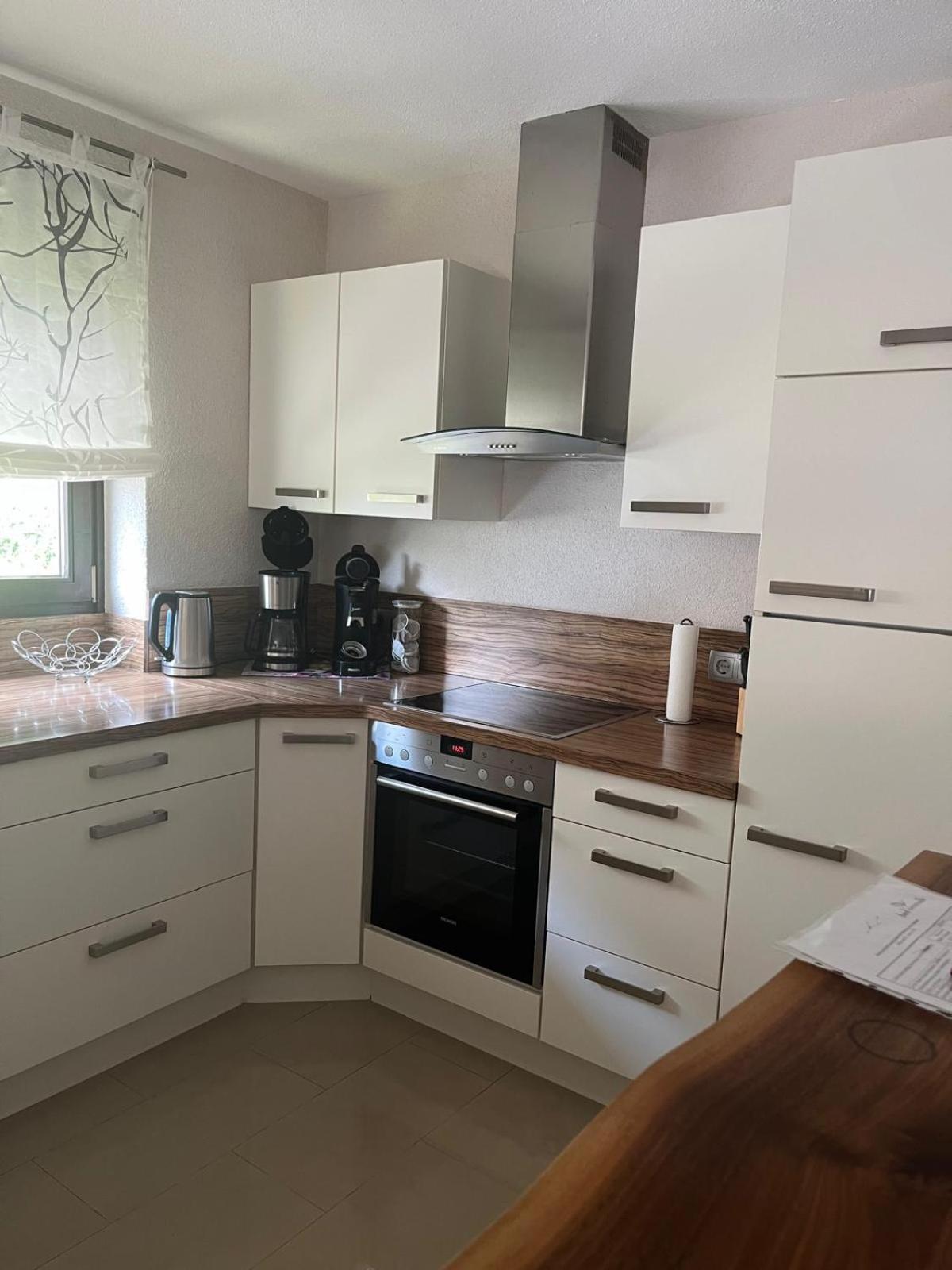 Moderne Ferienwohnung In Bester Lage! Bad Herrenalb Exterior foto